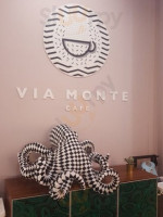 Via Monte Cafe inside