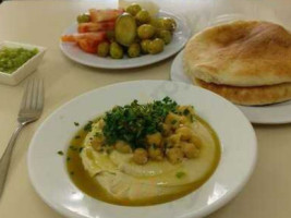 Hummus Fol Aisa food