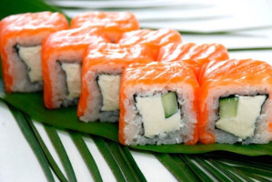 Sushi Khaus food