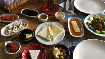 Alaçatı Demlik Kahvaltı Ve Kafe food