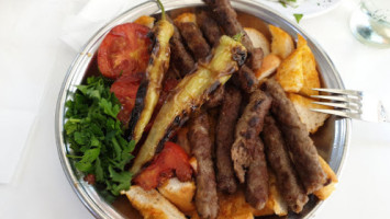 Nefis Kebap food