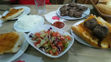 Meşhur Bahar Ahmetbey Köftecisi food