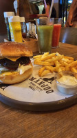 Manjoo Burger food