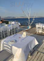 Teos Beach Club food