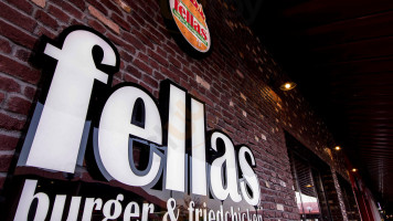 Fellas Burger food