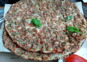 Müdavim Pide Salonu food