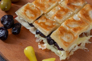 İzol Baklava Börek food