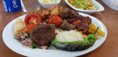 Lale Lokantası food