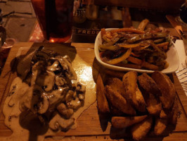 Corner Irish Pub food