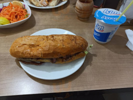 Paşa İskender Lahmacun food