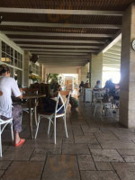 Cerentur Cafe outside