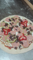 Pizza Luciana food