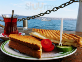 Dolmabahçe Cafes food