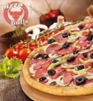 Pizza Bulls food