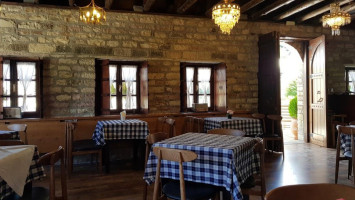 Bar Restaurant Kodra inside