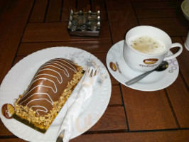 Eyüboğlu Pasta Cafe food