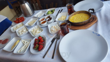 Kaşı Kumluk Balık Lokantası food