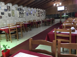 Restorant Zgara inside