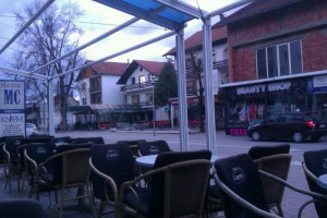 La Scala Caffe outside
