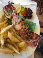 Nicos Taverna food