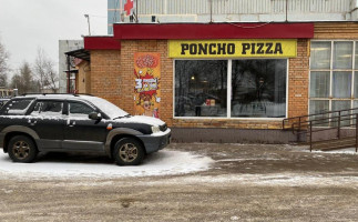 Poncho Pizza outside