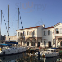 Urla Pier food