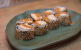Hōmu Sushi Μοσχάτο food