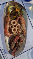 Fish Tavern Saronikos food