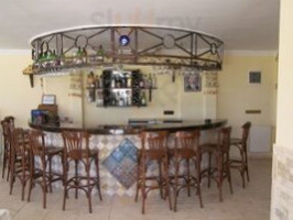 365 Restaurant Cafe-bar inside