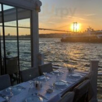 Villa Bosphorus food