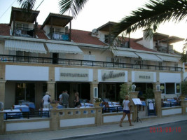 Maestro Alykes Zakynthos From 1984 food