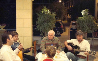 Maestro Alykes Zakynthos From 1984 food