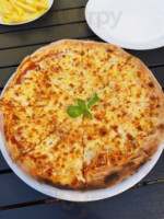 Fabryka Pizzy food