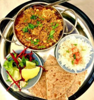 Qurcze Curry food