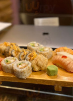 Zori Sushi food