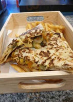 Kleopatra Kebab Chapati food