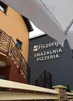 Fiszerija outside