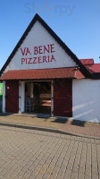 Pizzaria Va Bene food