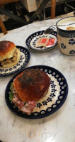 Gigi Cukiernia food