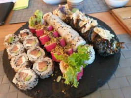 Jemsushi food