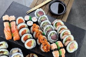 Koku Sushi Legnica food