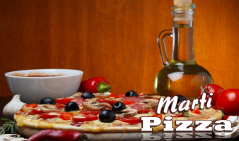 Marti Pizza food