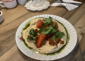 Hummus Amamamusi food