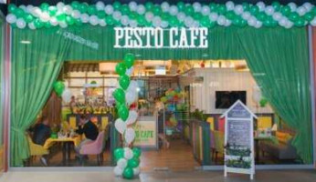 Pesto Cafe Italiano Vero inside