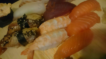 Miseczka Oshin. Sushi food