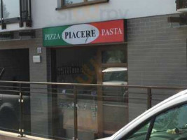 Piacere Pizza outside