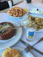 Apomero Greek food