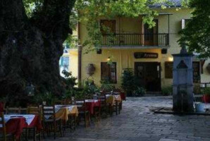 Taverna Agnanti outside