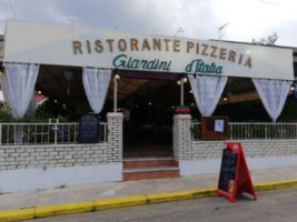 Pizzeria Giardini D'italia inside