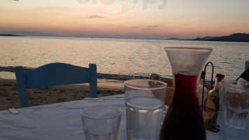 Ψητοπωλείο Σουβλατζίδικο Γυροφωλιά food